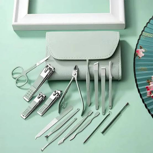 16 Pcs Manicure & Pedicure Tool Set